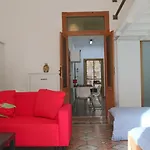 The Singer\'S House