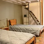 The Singer\'S House